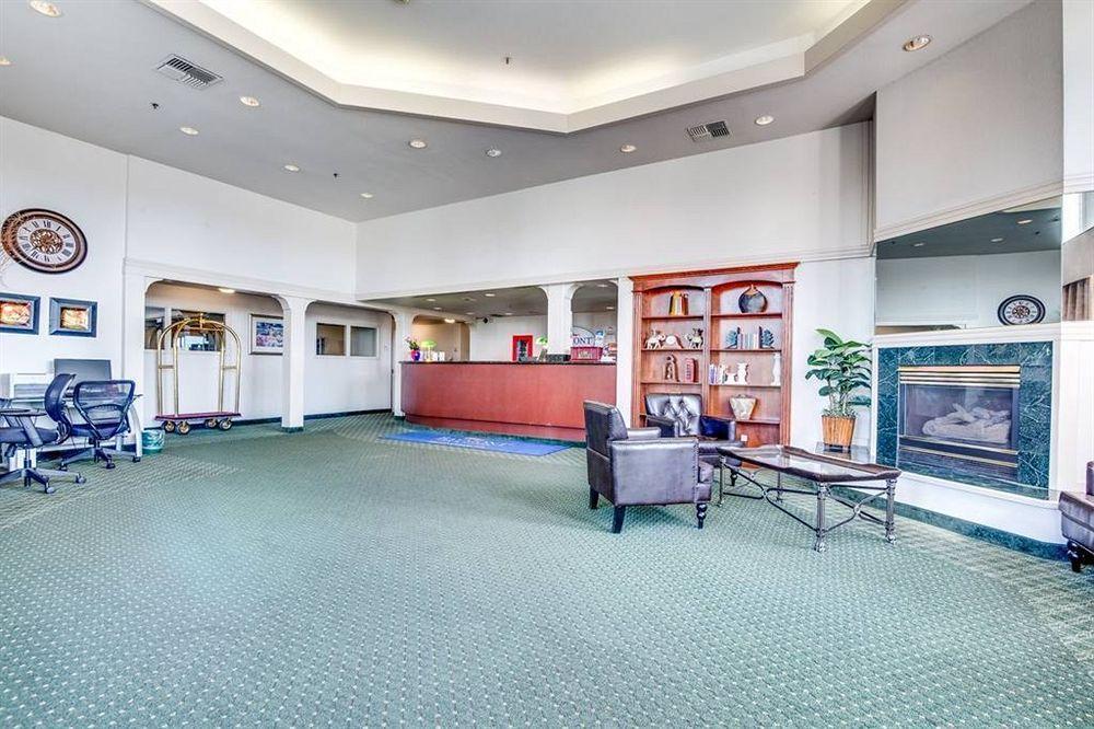 Baymont Inn & Suites By Wyndham Bellingham Exterior photo